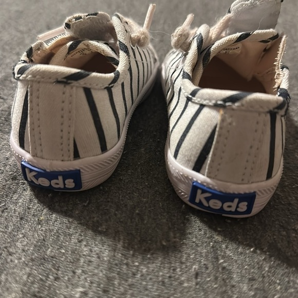 Keds White and Black Classic Toddler Sneakers - Picture 3 of 6